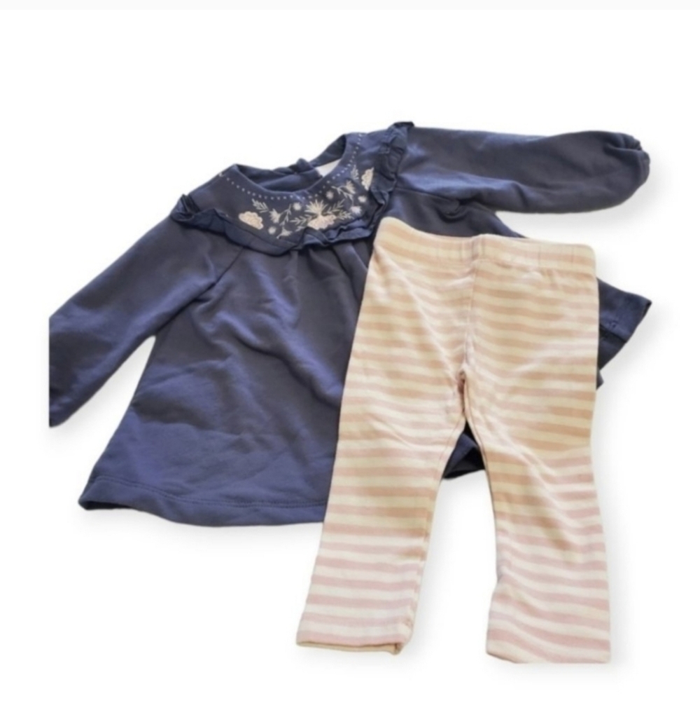 Tommy Bahama matching flare top and pants set